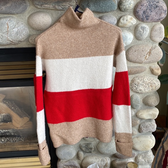 C & C California turtleneck sweater - Picture 2 of 4